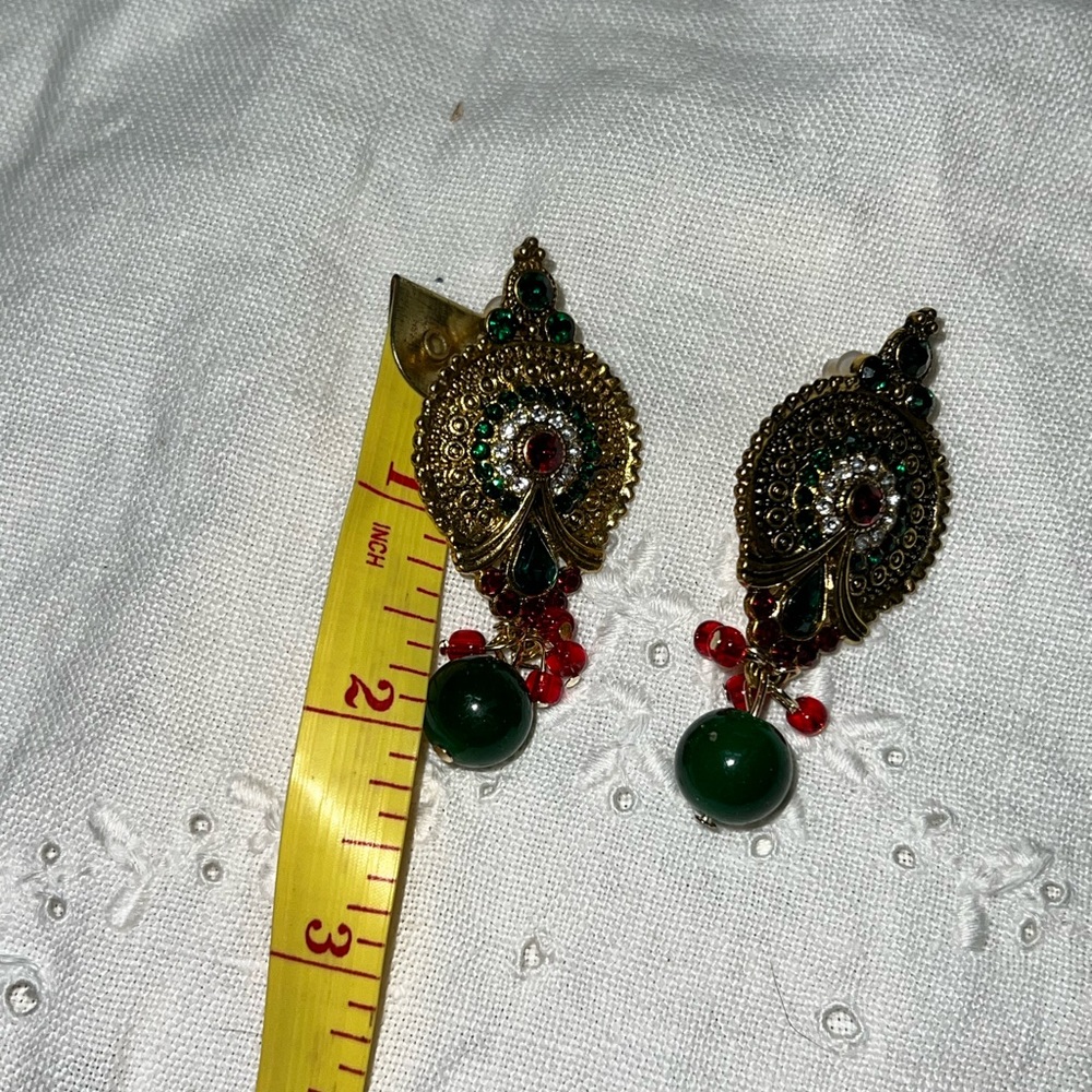 Elegant Gold‎ and Green Earrings - Picture 6 of 7